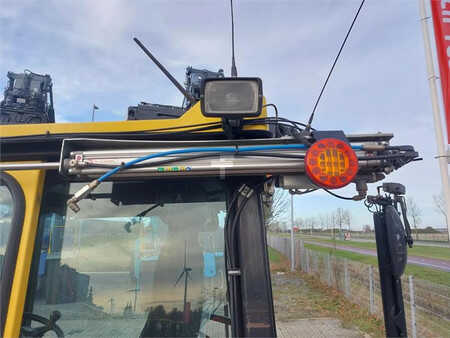 Terminálový traktor  Terberg RT323 4x4 (9)