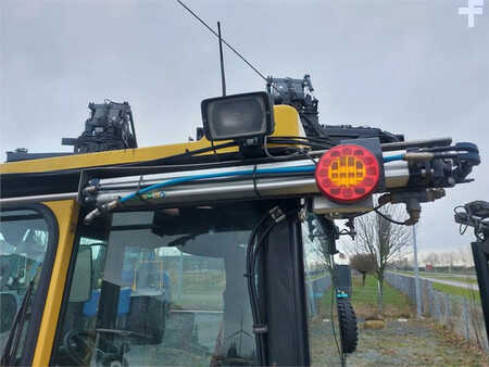 Terminálový traktor  Terberg RT323 4x4 (13)