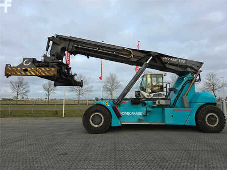 Reach stacker 2017  SMV Konecranes SMV 4531 TC5 (2)
