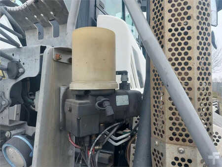 Terminálový traktor  Terberg TT223 (10)