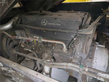 Terminálový traktor  Terberg TT223 (11)