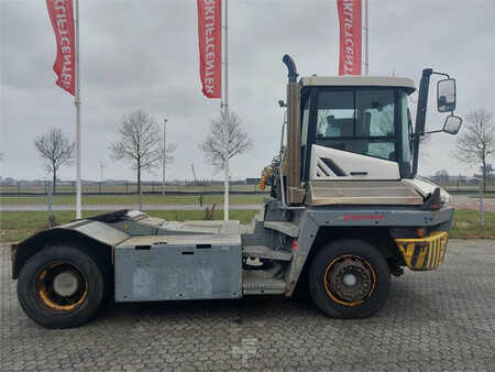 Terminálový traktor  Terberg TT223 (3)