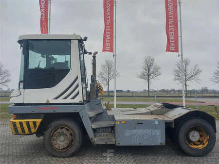 Terminálový traktor  Terberg TT223 (4)
