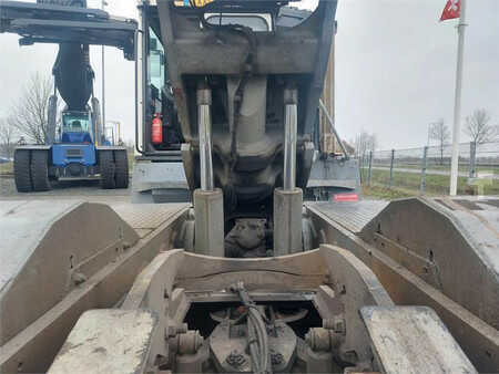 Terminálový traktor  Terberg TT223 (9)