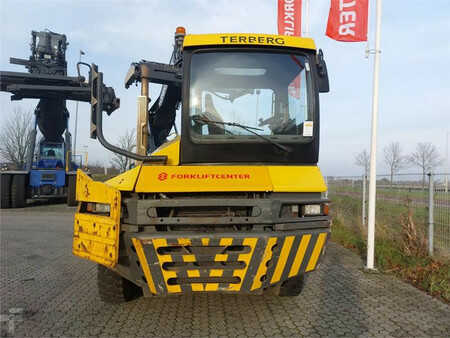 Terminálový traktor  Terberg RT282 4x4 (5)