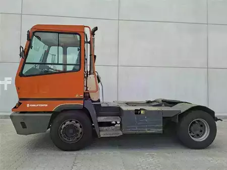 terminal traktor 2013  Terberg YT182 (4)