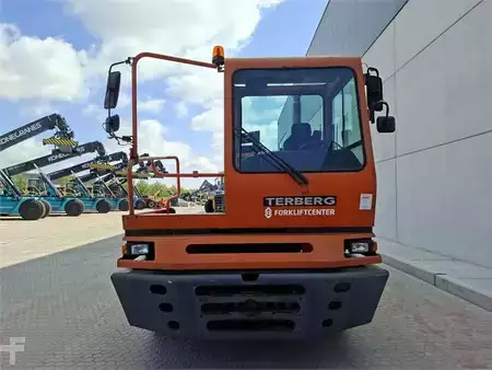 terminal traktor 2013  Terberg YT182 (5)