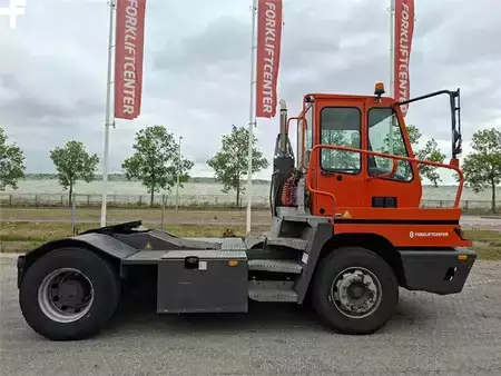 Wózek terminalowy 2019  Terberg YT222 (2)