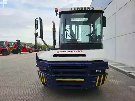 Trator de terminal  Terberg RT283 4x4 (3)
