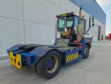 Trator de terminal  Terberg RT283 4x4 (5)