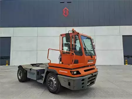 terminal traktor 2013  Terberg YT182 (1)