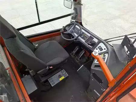 terminal traktor 2013  Terberg YT182 (10)