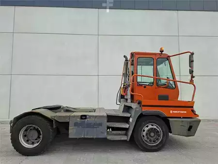 terminal traktor 2013  Terberg YT182 (3)