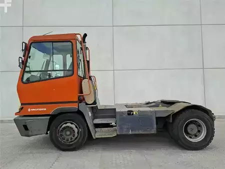 terminal traktor 2013  Terberg YT182 (4)