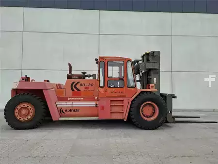 Diesel gaffeltruck  Kalmar DCB32 RoRo (1)