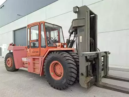 Diesel gaffeltruck  Kalmar DCB32 RoRo (3)
