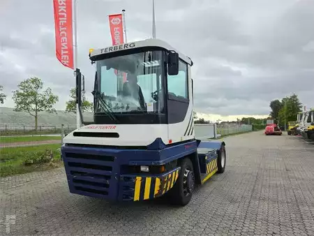 Trator de terminal  Terberg RT283 4x4 (2)