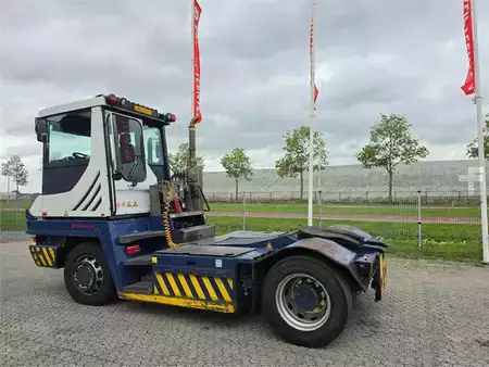 Trator de terminal  Terberg RT283 4x4 (7)