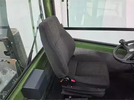 terminal traktor 2017  Terberg YT222 (12)