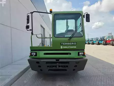 terminal traktor 2017  Terberg YT222 (5)