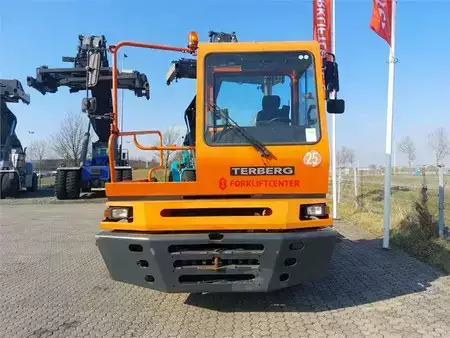 Tractor Industrial  Terberg YT182 (5)