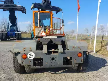 Tractor Industrial  Terberg YT182 (8)