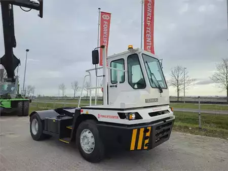 Trattori per terminali 2026  Terberg YT220 (1)
