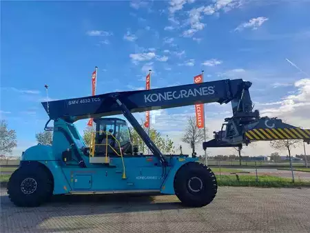 Reachstacker 2026  SMV Konecranes SMV 4632 TC5 (1)