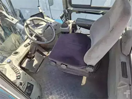Chariots élévateurs diesel 2012  SMV Konecranes SMV 37-1200B (11)