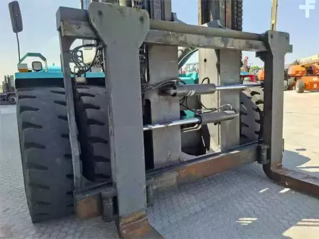 Chariots élévateurs diesel 2012  SMV Konecranes SMV 37-1200B (9)