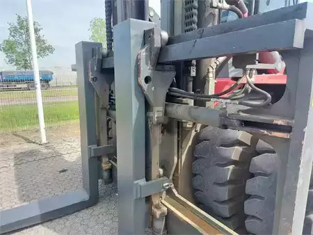Dieselový VZV 2021  Kalmar DCG330-12 (9)