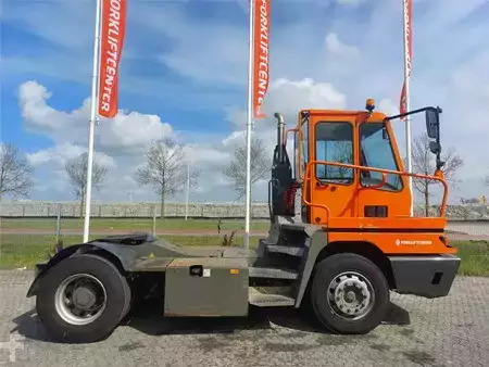 Tractor Industrial  Terberg YT222 (3)