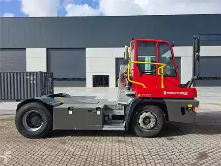 Tractor Industrial  Terberg YT223 (3)