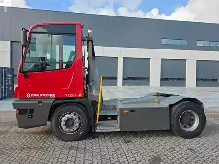 Tractor Industrial  Terberg YT223 (4)