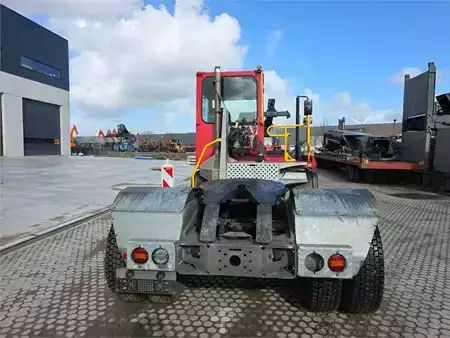 Tractor Industrial  Terberg YT223 (8)