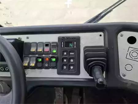 terminal traktor 2018  Terberg YT222 (12)