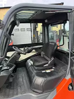 Diesel gaffeltruck 2015  Toyota 40-8FD40N (2)