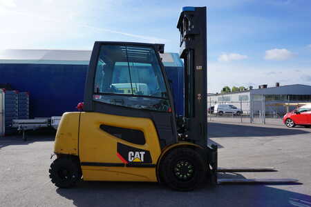 CAT Lift Trucks EP40C2