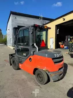 Diesel truck 2017  Toyota 40-8FD50N (5)