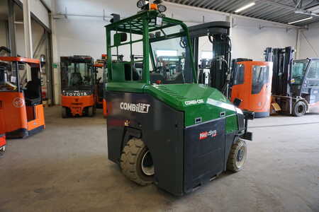 Four-way trucks 2022  Combilift CBE4000 (1)