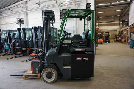 Four-way trucks 2022  Combilift CBE4000 (8)