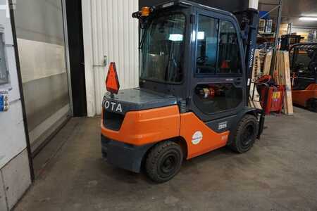 Carretilla elevadora diésel 2022  Toyota 52-8FDJF35 (10)