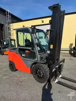 Diesel heftrucks 2015  Toyota 40-8FD50N (2)