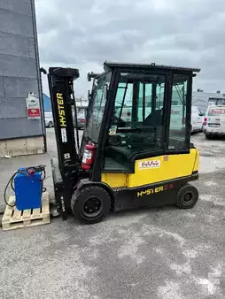 Eléctrica de 4 ruedas 2017  Hyster J2.5XN (2)