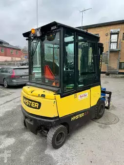 Eléctrica de 4 ruedas 2017  Hyster J2.5XN (4)