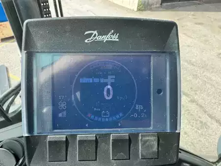 Chariots électriques à 4 roues 2017  Kalmar ECG55-6 (8)