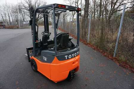 Elektromos 3 kerekű 2019  Toyota 7FBEST13 (11)