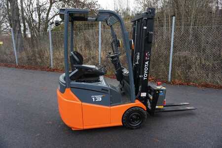 Elektromos 3 kerekű 2019  Toyota 7FBEST13 (3)