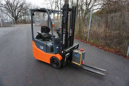 Elektromos 3 kerekű 2019  Toyota 7FBEST13 (4)