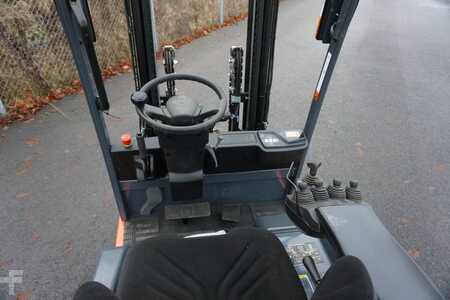 Elektromos 3 kerekű 2019  Toyota 7FBEST13 (7)